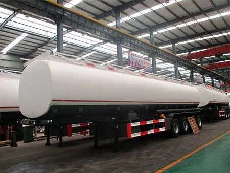 تولید کننده چین تانکرهای بنزینی TONGYA 4 Axles